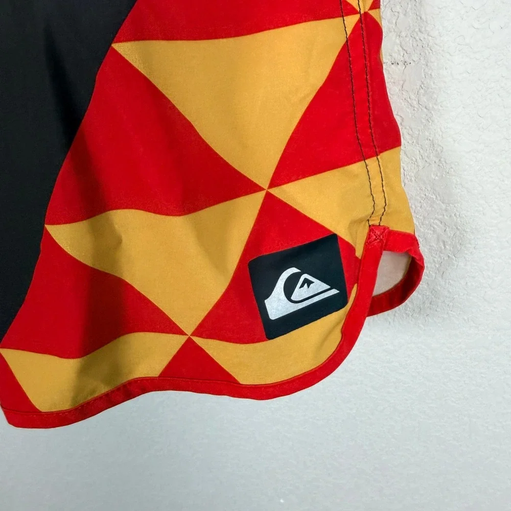 Quiksilver‎ Eddie Aikau 2015-16 Board Shorts Mens 28 Black AG47 Dry Flight